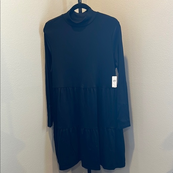 GAP Modern Black Dress - Picture 1 of 4